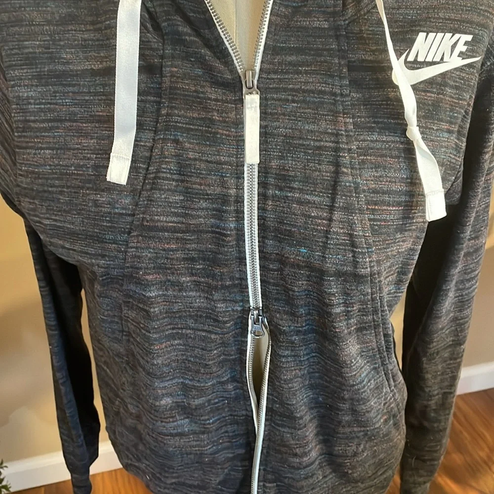 Nike jacket - Picture 2 of 8